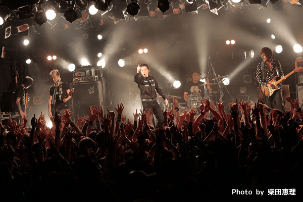 GLORY ROAD TO BUDOKAN COUNTDOWN LIVE 